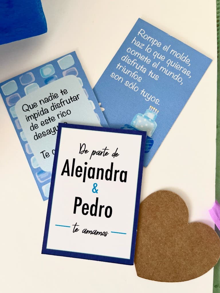 Mini tarjetas personalizadas como detalle de regalo